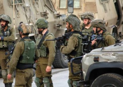 الاحتلال يعتقل 48 مواطنا من الضفة بينهم 13 عاملا من غزة