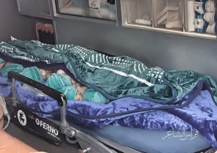 مصر تبدأ استقبال الأطفال الخدج في غزة عبر معبر رفح