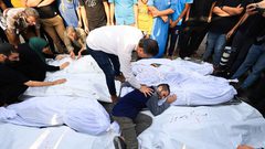 15 شهيدا بقصف إسرائيلي استهدف منزلين في رفح