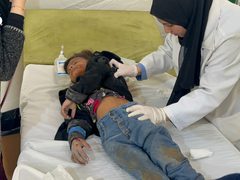 شهداء وإصابات معظمها من الأطفال بعد قصف منزل لعائلة أبو ربيع في رفح.