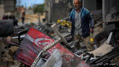 الاحتلال يدمر منازل في رفح ظهر اليوم.