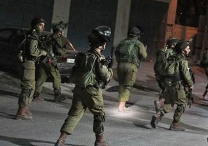 الاحتلال يقتحم الزاوية ويحتجز شابا من ديراستيا غرب سلفيت