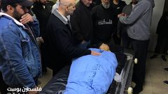 من وداع الشهيد معتز أنس في مستشفى رفيديا، والذي ارتقى برصاص الاحتلال في قرية بورين جنوب نابلس.