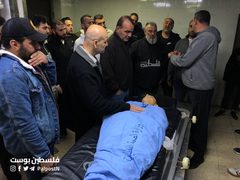من وداع الشهيد معتز أنس في مستشفى رفيديا، والذي ارتقى برصاص الاحتلال في قرية بورين جنوب نابلس.