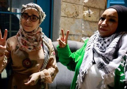 أسماء الدفعة الثانية من المعتقلين ضمن صفقة التبادل: 6 معتقلات و33 طفلا