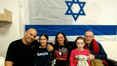 "إسرائيل" تتسلم قائمة بأسماء الدفعة الثالثة من المحتجزين