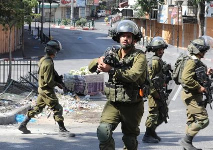 إصابة مواطنين و اعتقال 6 آخرين في الخليل