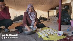 بالصور: أوضاع مأساوية يعيشها المواطنون في خيام النازحين في ظل المنخفض الجوي