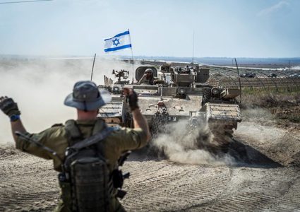 جيش الاحتلال يقيل ضابطين بسبب انسحاب سريتهما من شمال غزة خلال العملية البرية