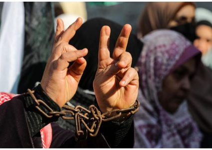 نادي الأسير: 60 فلسطينية ما زلن بسجون الاحتلال