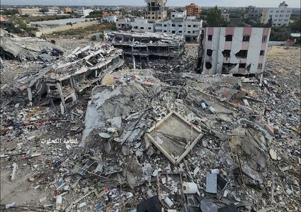 الرئيس محمود عباس: قطاع غزة يتعرض لتهديد وجودي واستهداف متعمد ومنهجي للمدنيين