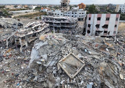 تدمير اكثر من ٣٠ برج سكني بشكل كامل في مدينة الزهراء جنوب مدينة غزة