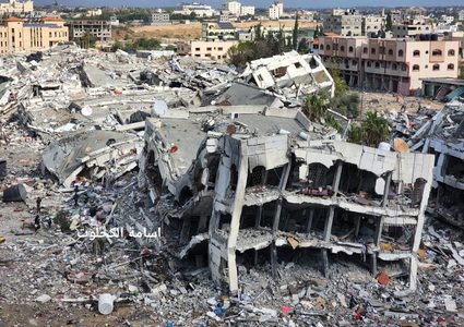 تدمير أكثر من ٣٠ برج سكني بشكل كامل في مدينة الزهراء جنوب مدينة غزة