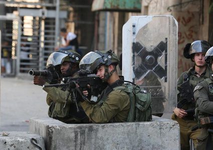 إصابة شاب برصاص الاحتلال غرب الخليل