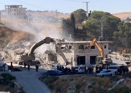 الاحتلال يهدم ست غرف زراعية في العبيدية شرق بيت لحم