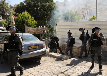 مستوطن يقتحم منزلا ويعتدي على قاطنيه في وادي عارة بالداخل