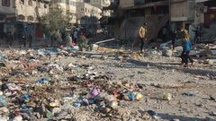 آثار القصف العشوائي على حي الزيتون جنوبي مدينة غزة