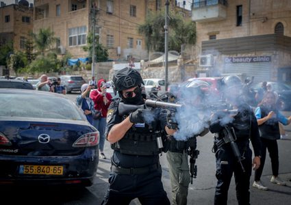 محافظة القدس: 14 شهيدًا و18 عملية هدم و2826 مستوطنًا اقتحموا الأقصى الشهر الماضي