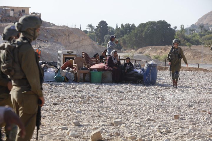 مستوطنون يعتدون على المواطنين ويجرفون 5 دونمات في الأغوار الشمالية