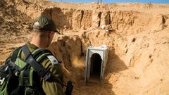 الاحتلال يدرس إغراق أنفاق غزة بالمياه متجاهلا الآثار الإنسانية والبيئية