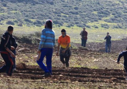 مستوطنون يستولون على 12 دونما جنوب بيت لحم