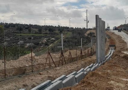 مقاومة الجدار: الاحتلال يستولي على 501 دونم من أراضي بلدة جبع شمال شرق القدس