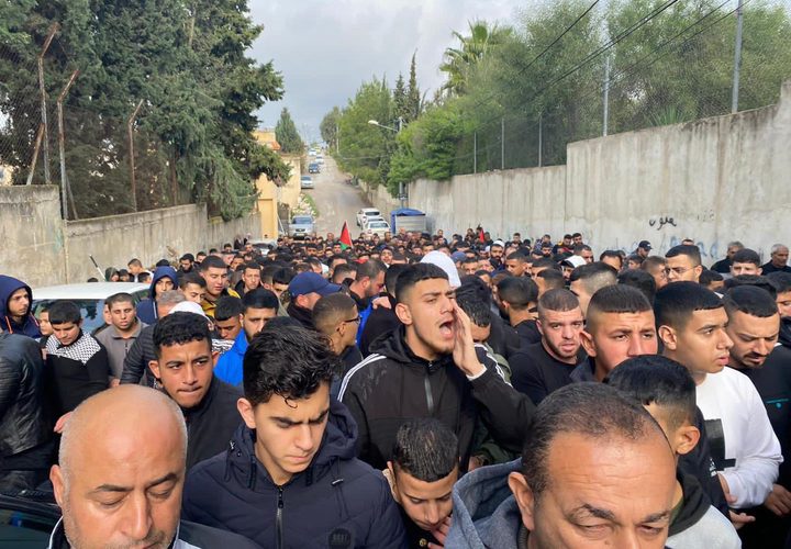 جماهير غفيرة تشيع جثمان الشهيد الطفل عمر أبو بكر في يعبد