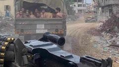 جيش الاحتلال يعتقل عشرات المدنيين العزل في غزة