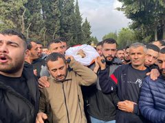 جماهير غفيرة تشيع جثمان الشهيد الطفل عمر أبو بكر في يعبد