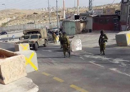 الاحتلال يغلق مدخل كفر قدوم