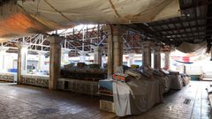 إلتزام التجار والمواطنين بالإضراب الشامل في فلسطين تزامنا مع الحراك العالمي والإضراب العالمي تنديدا بمجازر الاحتلال واستمرار العدوان على قطاع غزة