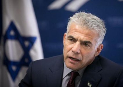 لابيد يهاجم نتنياهو