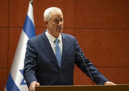 استطلاع جديد: نصف الإسرائيليين يؤيدون تولي غانتس رئاسة وزراء الاحتلال