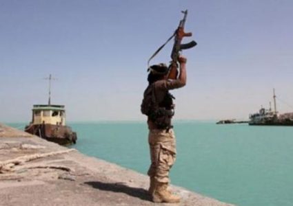 الحوثيون يفرضون حظر التجول قي البحر الاحمر