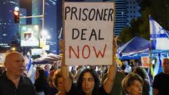 الإعلام العبري: :"تل أبيب" تدرس التوجه نحو صفقة تبادل أسرى