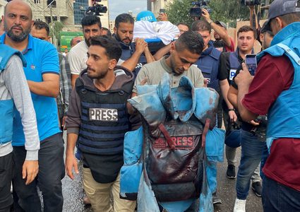 إسرائيل تحارب الحقيقة بالرصاص… وتستهدف الصحفيين الفلسطينيين في غزة