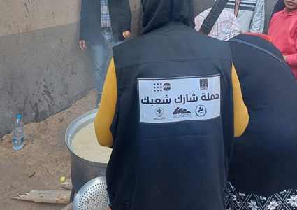 نادي خدمات دير البلح  يدعم الأهالي والأطفال في ظل الحرب