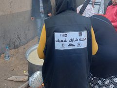 نادي خدمات دير البلح  يدعم الأهالي والأطفال في ظل الحرب