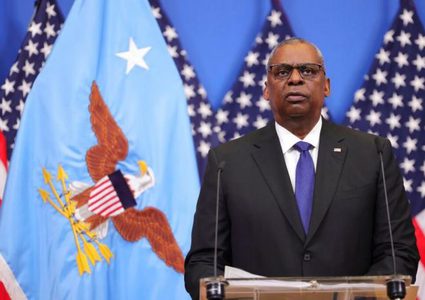 وزير الدفاع الأمريكي: سنواصل تزويد "إسرائيل" بالأسلحة والذخائر