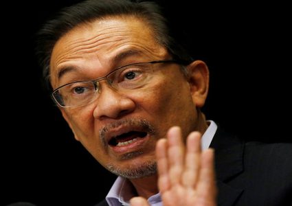 ماليزيا تمنع السفن الإسرائيلية والمتجهة إلى تل أبيب من دخول موانئها