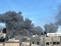 مشاهد من الغارات العنيفة المتواصلة التي تستهدف منطقة جباليا البلد شمال القطاع