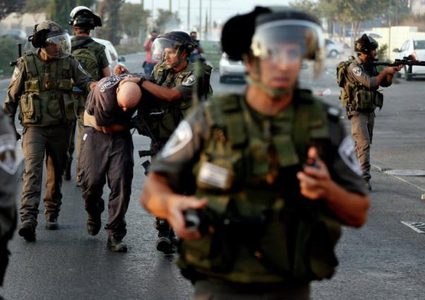 الاحتلال يعتقل 3 مقدسيين ويغلق حاجز جبع ومداخل العيسوية
