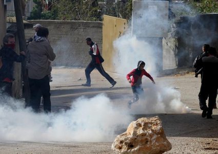 إصابة طفل برضوض والعشرات بالاختناق إثر اعتداء للاحتلال في كفر قدوم