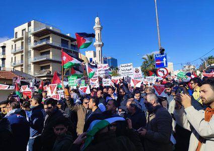 آلاف الأردنيين يشاركون في مسيرات حاشدة رفضا لاستمرار العدوان على الشعب الفلسطيني