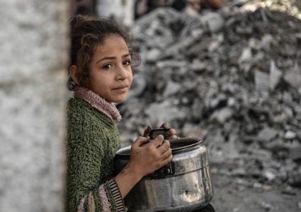 المنظومة الغذائية والصحية في قطاع غزة تشهد انهياراً كاملاً