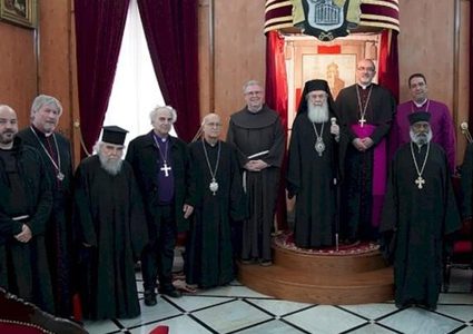 بطاركة ورؤساء الكنائس يصدرون بيانا توضيحيا حول لقائهم مع الرئيس الإسرائيلي