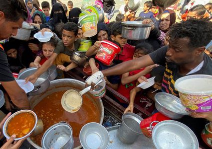 الصحة العالمية: الناس في غزة يواجهون الجوع، ويبيعون ممتلكاتهم مقابل الغذاء