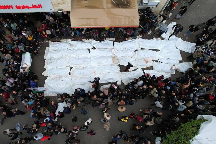 ارتفاع حصيلة الشهداء في غزة إلى 20.674 والجرحى 54.536 على الأقل