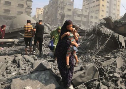 وسائل إعلام إسرائيلية: نتنياهو يعمل لإيجاد دول تستوعب سكان غزة كلاجئين