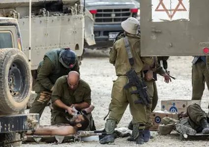 إعلام إسرائيلي: نقل جنود من جيش الاحتلال أصيبوا بمعارك غزة إلى مستشفيات القدس